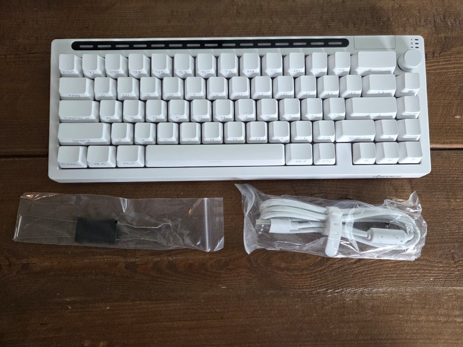 RECCAZR Keyboard - Open Source Customizable Wired Bluetooth Capable