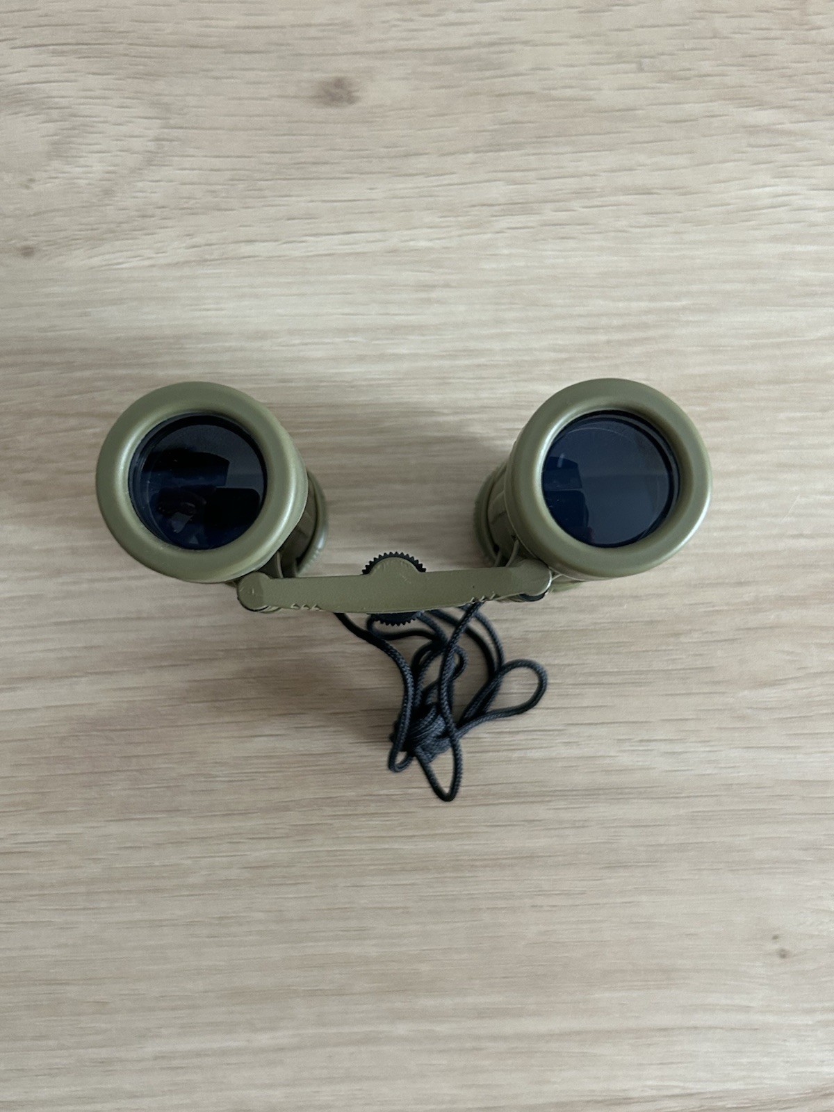 Huckleberry Compact Green Binoculars 8x Magnification Folding with Neck Strap