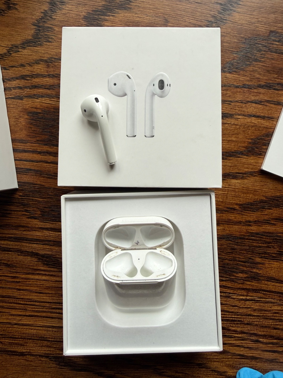 Apple AirPods 1st Gen Left AirPod + Charging Case (No Right Earbud)
