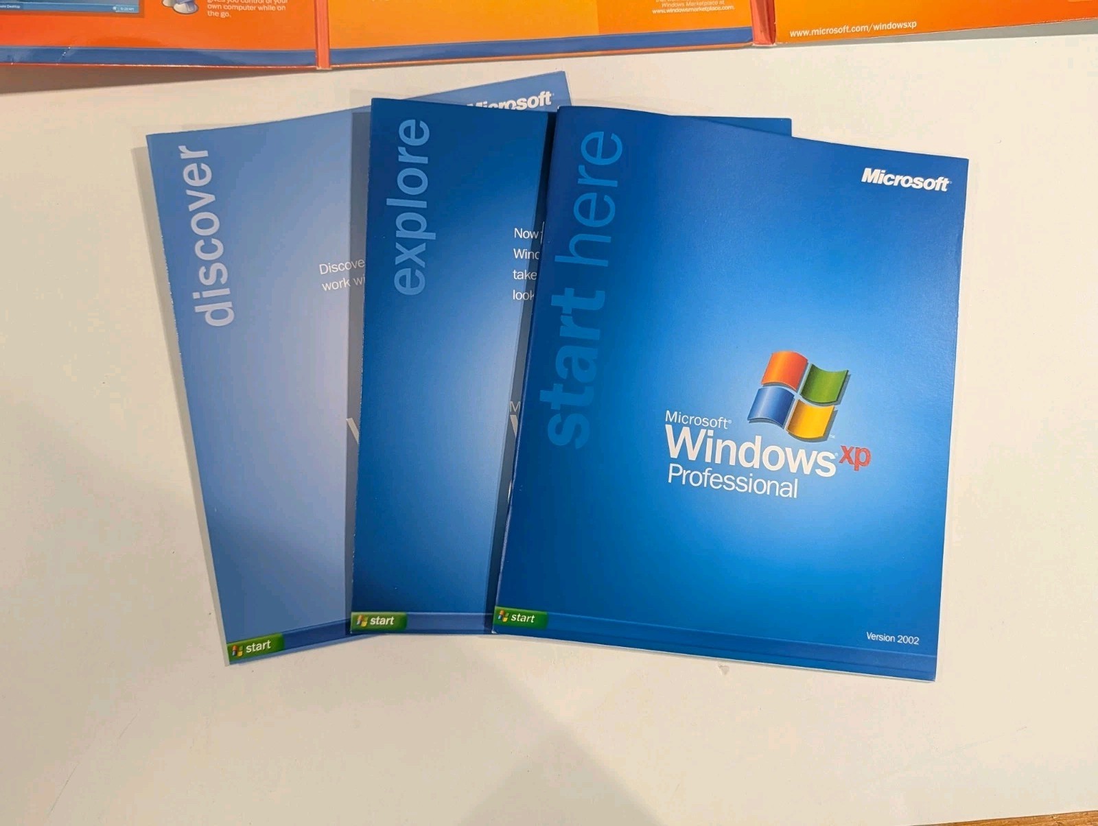 Microsoft Windows XP Professional Version 2002 Service Pack 2 Upgrade CD Big Box