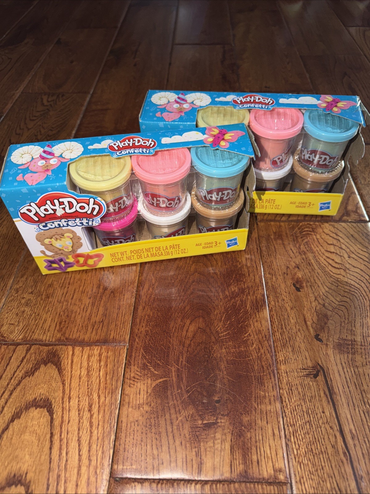 Play-Doh Confetti Compound Collection 6 Pk With 2 Tools New X 2