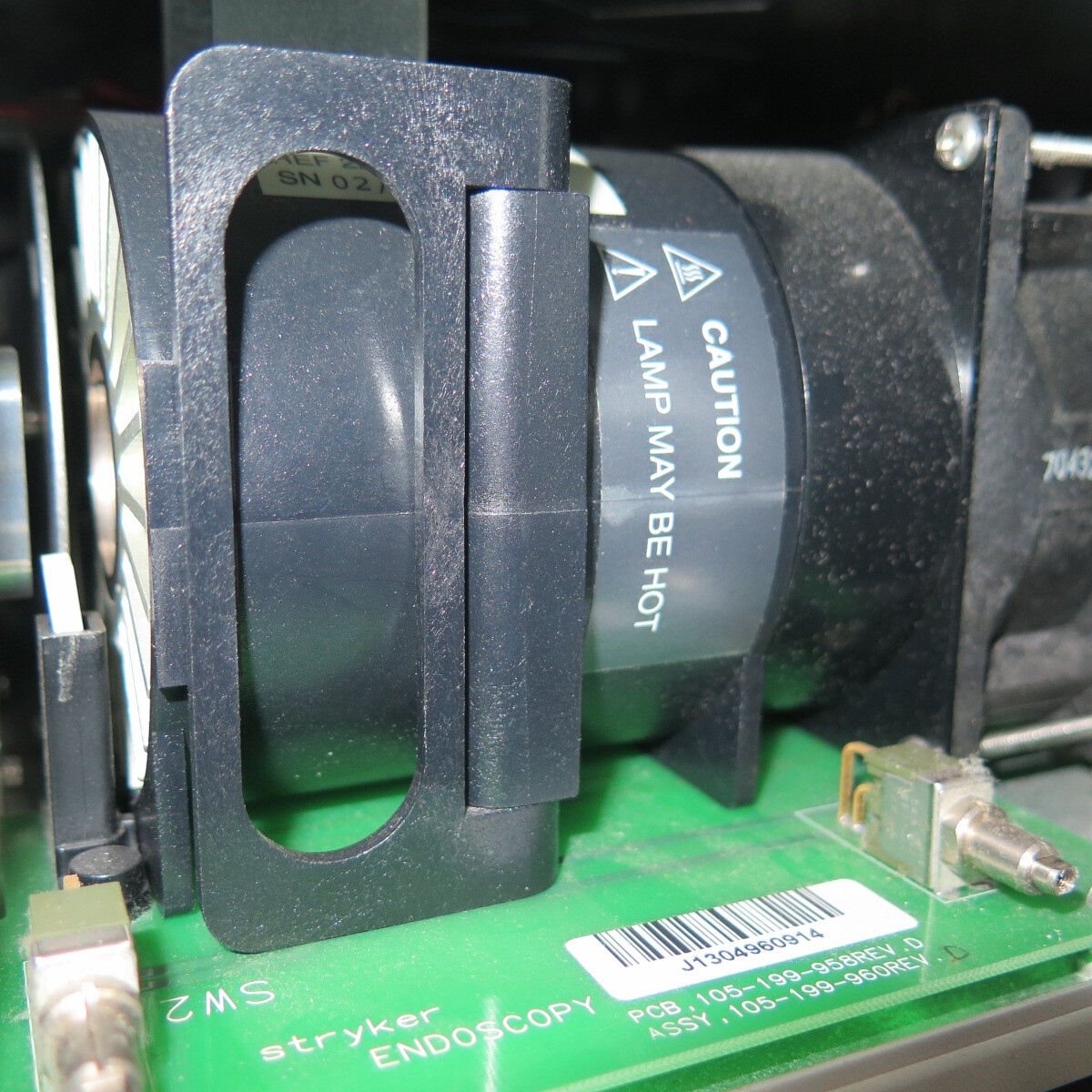 R195738 Stryker Endoscopy X6000 Light Source 200-190-000