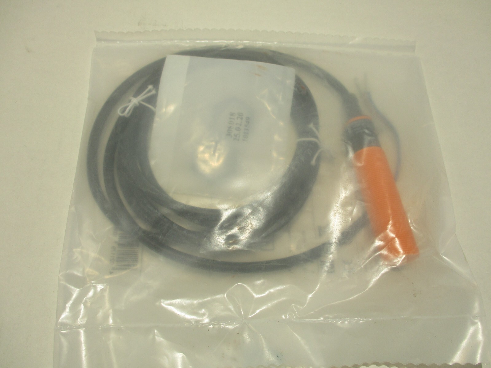 IFM IG0092 INDUCTIVE SENSOR 8MM SENSING RANGE / NEW IN FACTORY PACKAGING