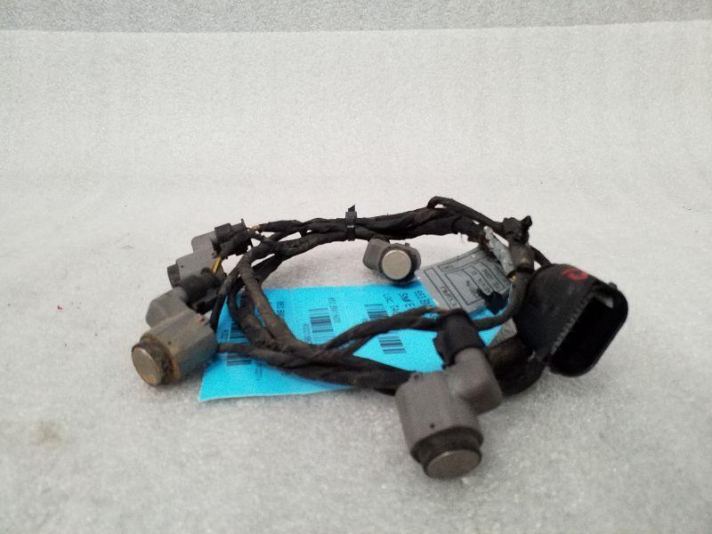 BMW 550I FRONT BUMPER PARKING SENSOR 9122274
