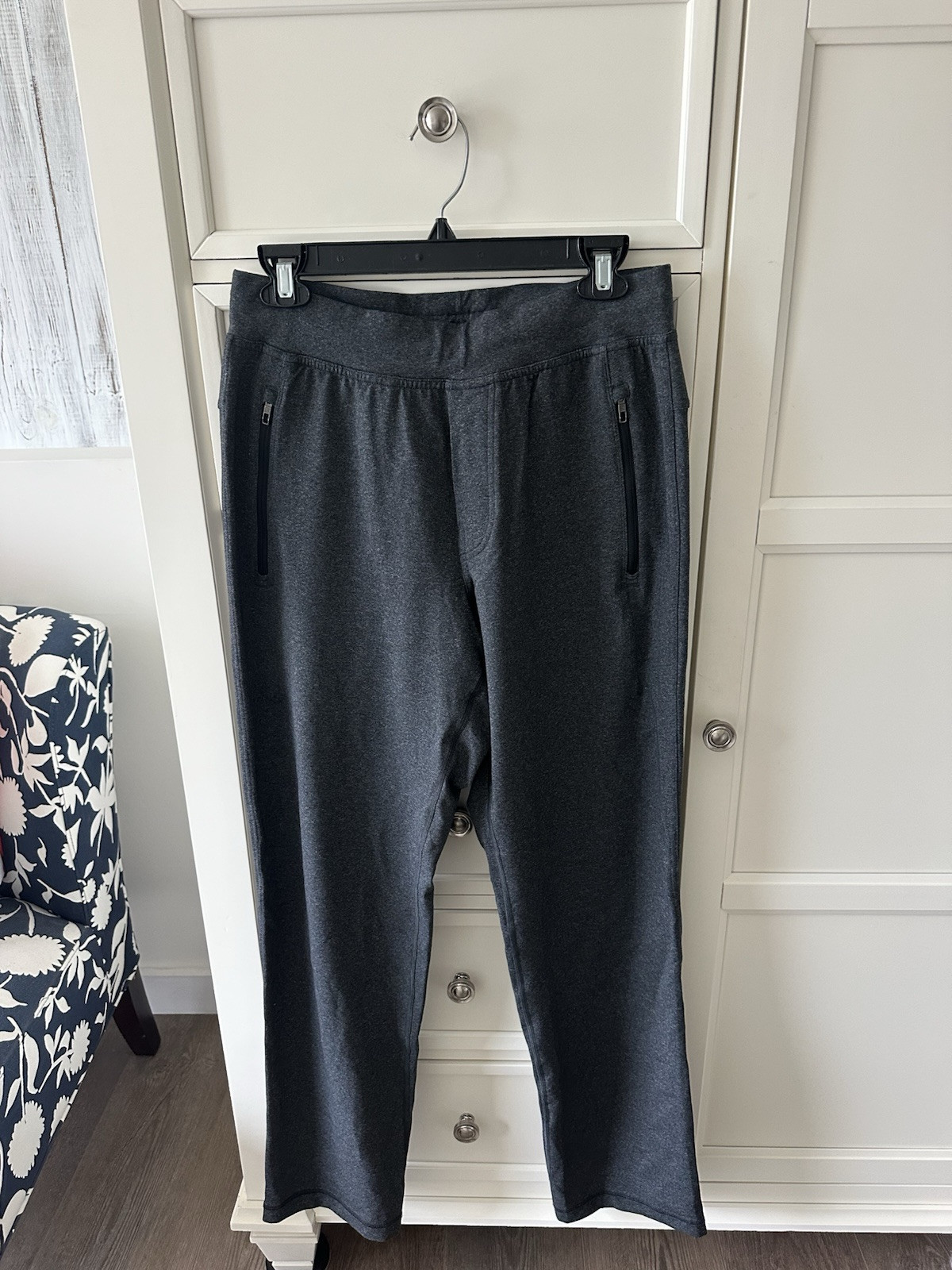LULULEMON Mens Heathered Dark Gray Discipline Pants Sweatpants Medium