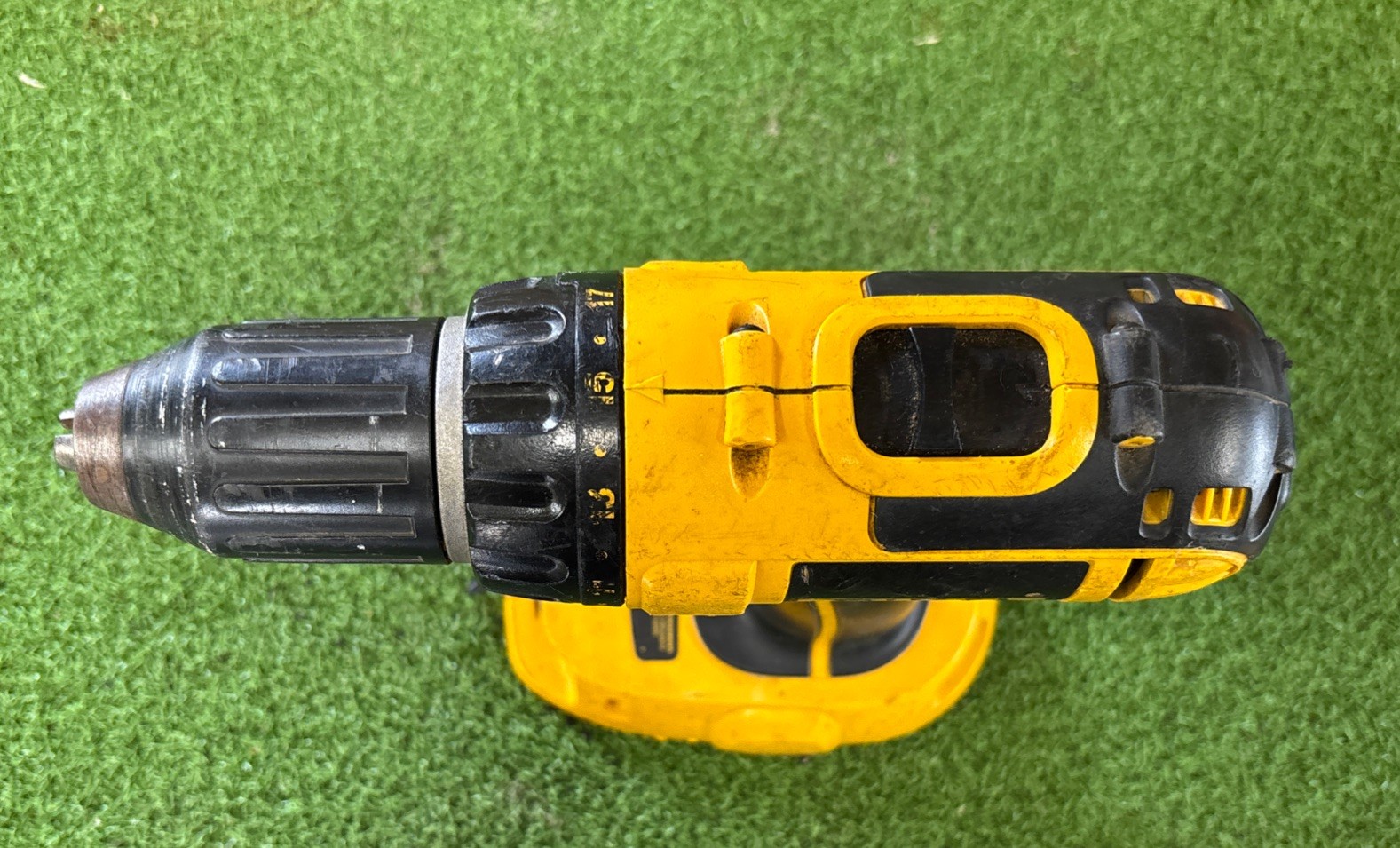 Dewalt 1/2” Cordless Drill Driver 18v DC720 TOOL ONLY Tested