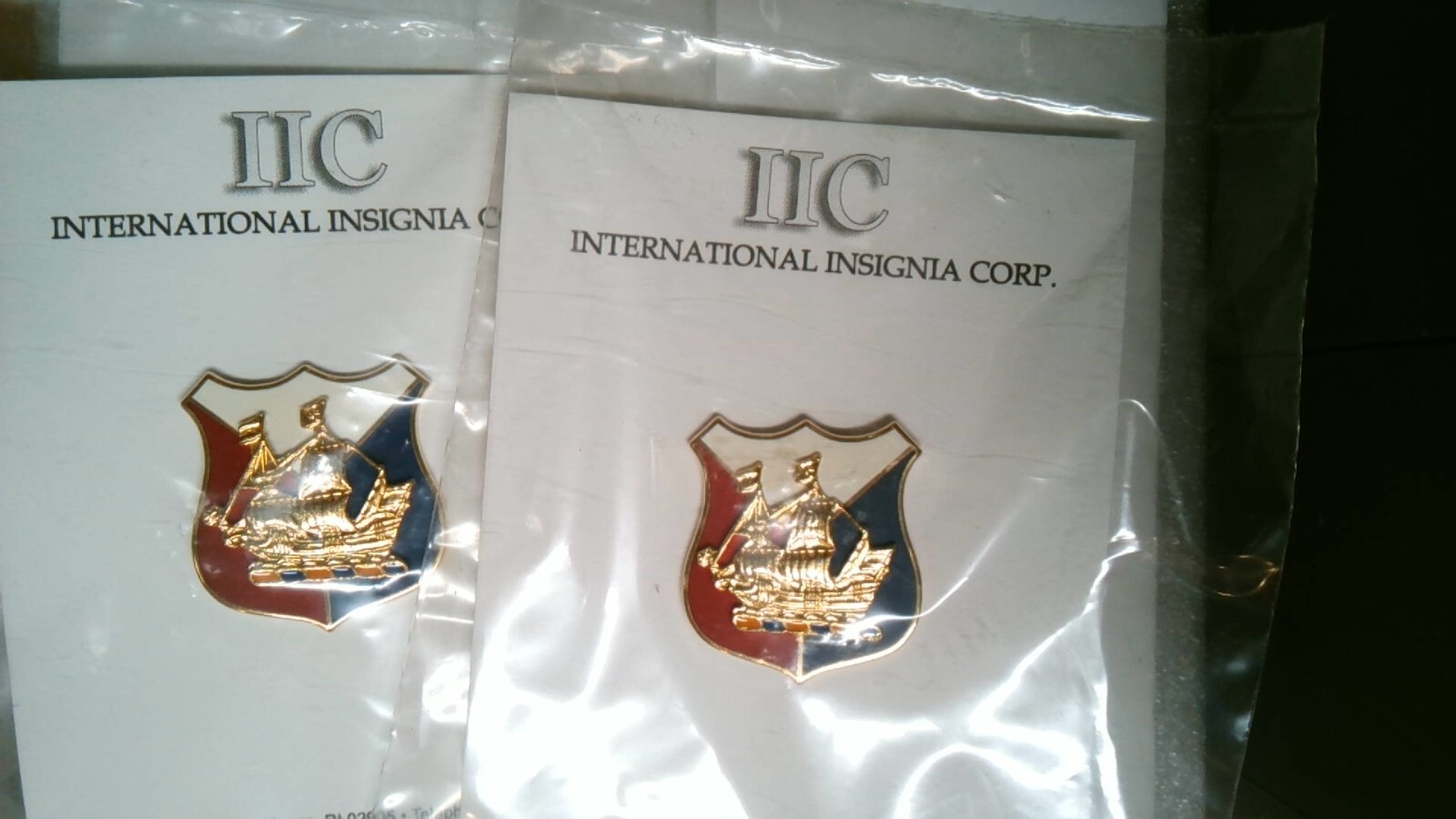 MILITARY INSIGNIA CREST DI DUI SET OF 2 US ARMY NEW YORK STATE COMMAND