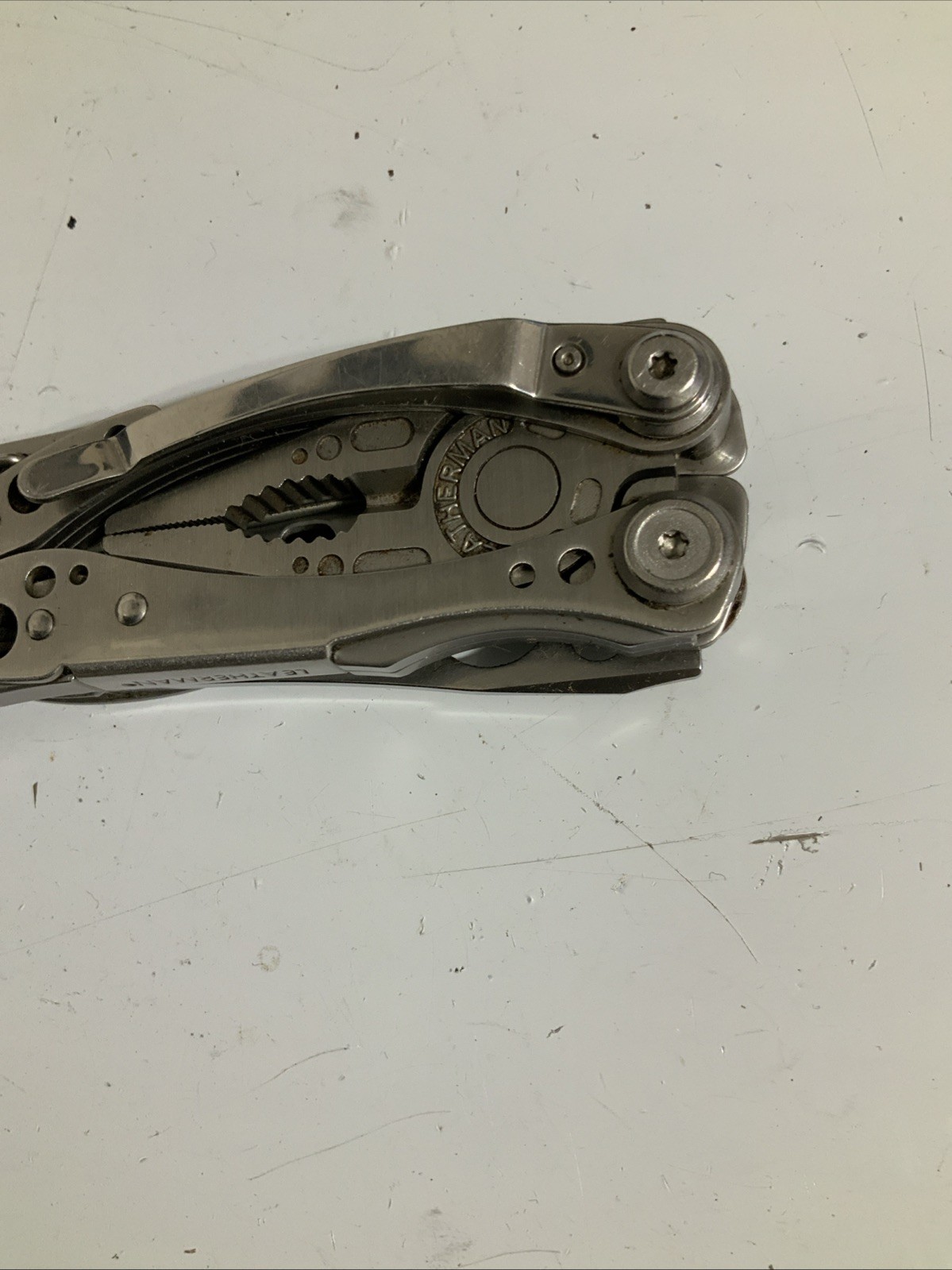 Leatherman Skeletool Multi Tool Stainless Steel