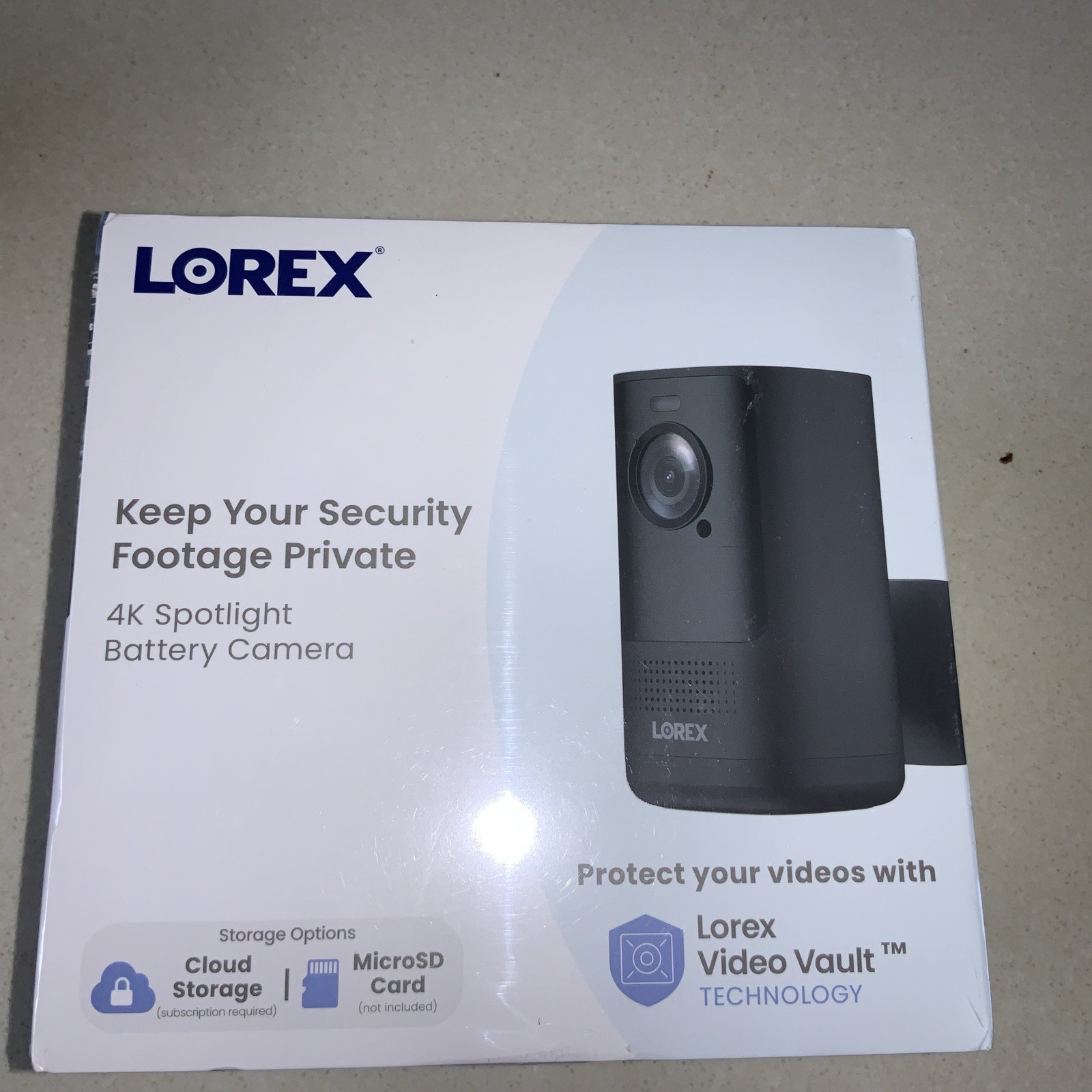 Lorex 4K Spotlight Battery Standalone Wi-Fi Security Camera (Cloud-Enabled)