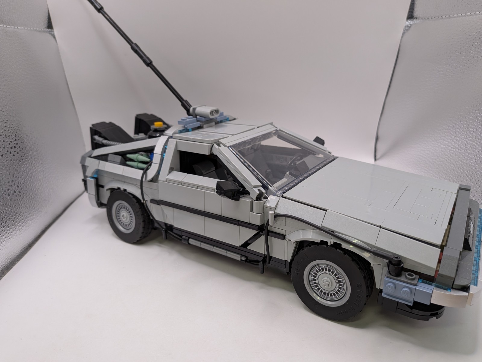 LEGO Icons: Back to the Future Time Machine (10300) - Incomplete Please Read