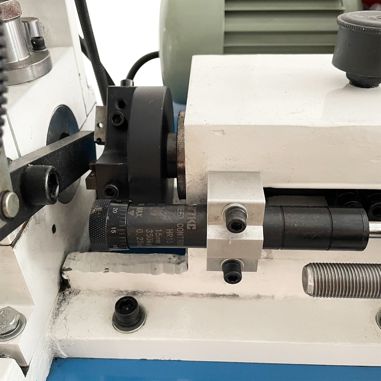 LDJ-60 Single End Air-operated Chamfering Bevelling Deburring Machine 220V