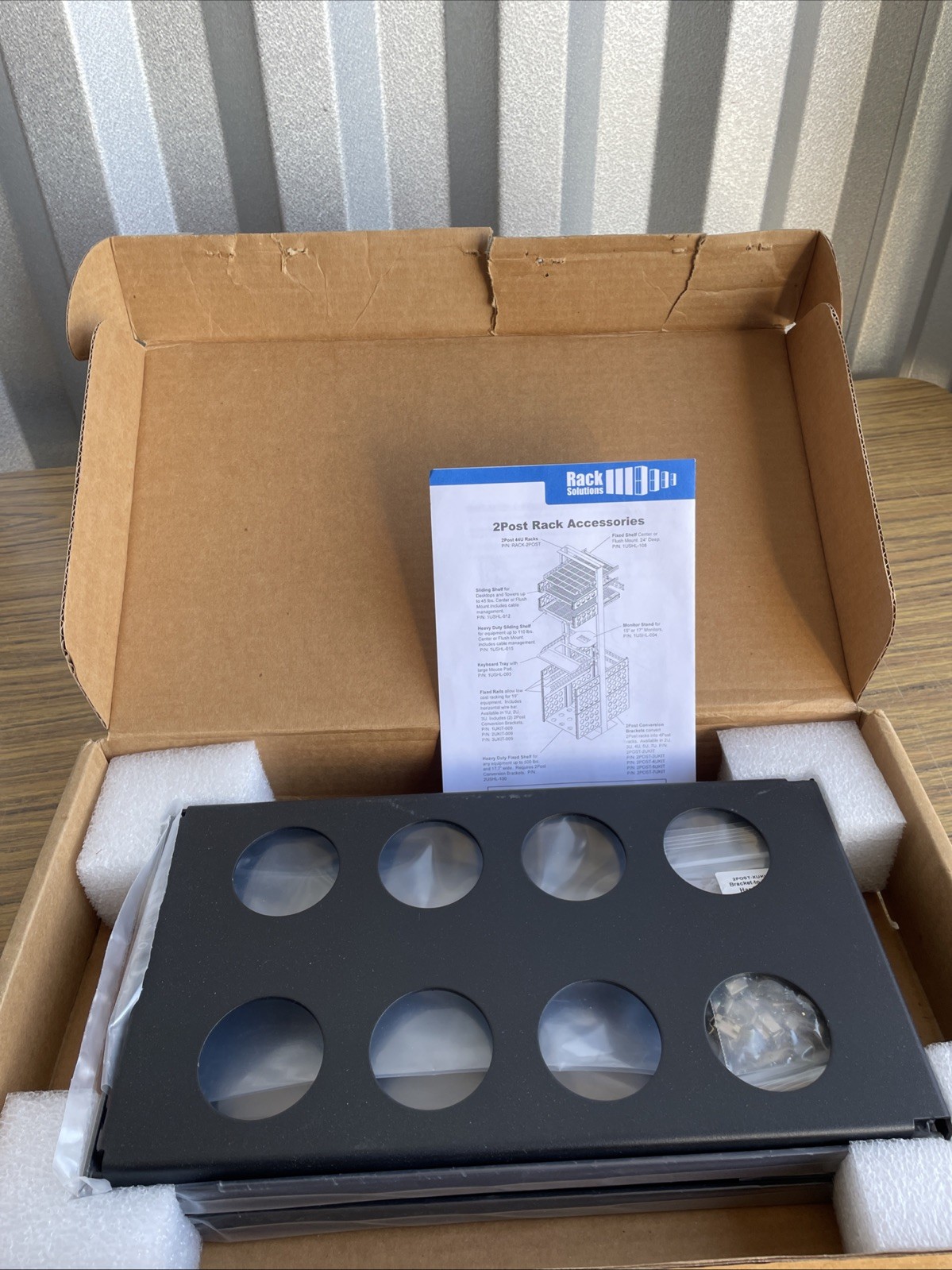 Innovation First 2 Post to 4 Post Center Mount 2POST-4UKIT New Open Box