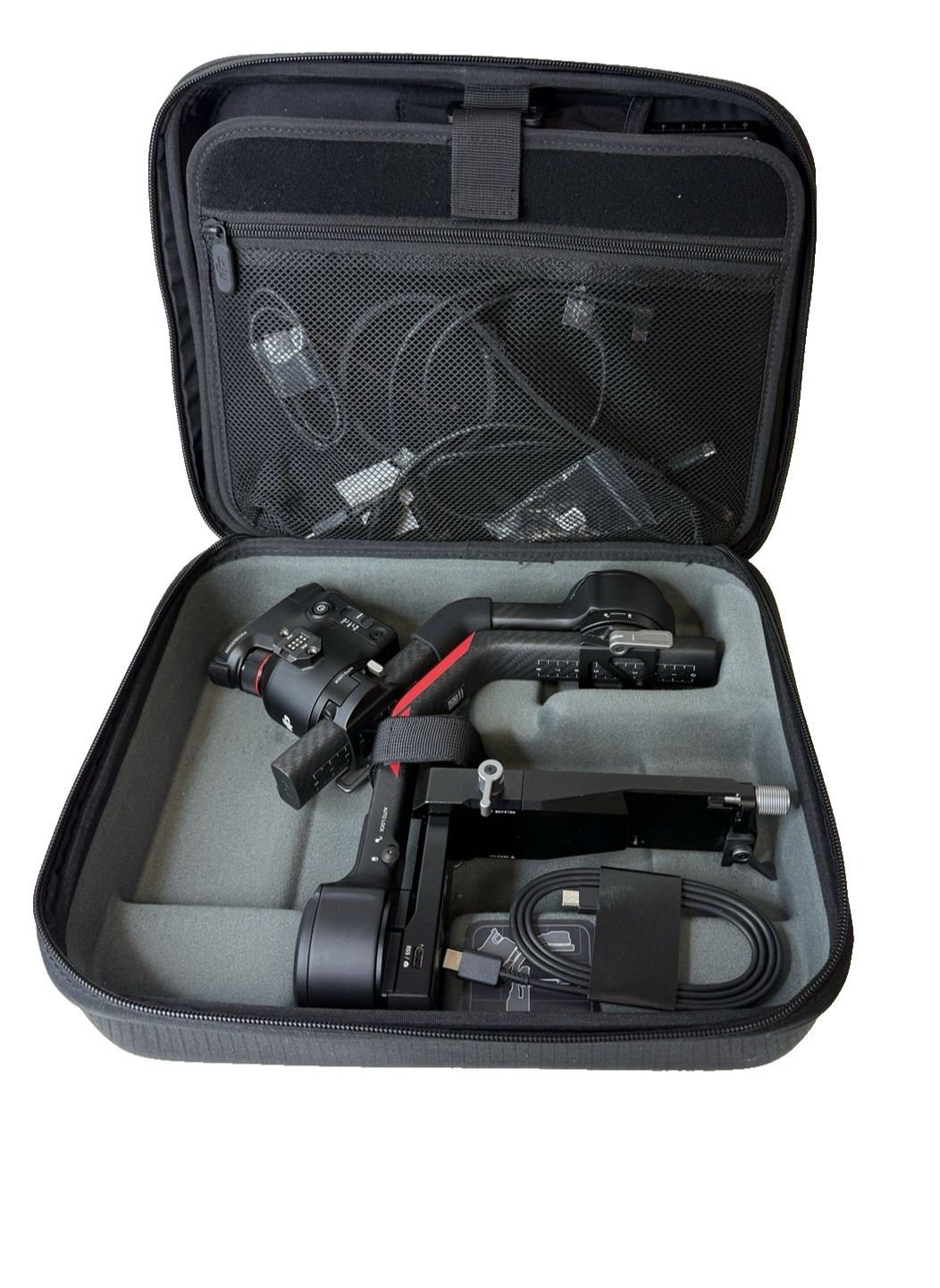 DJI RS 4 Pro Combo 3-Axis Gimbal Stabilizer - Black