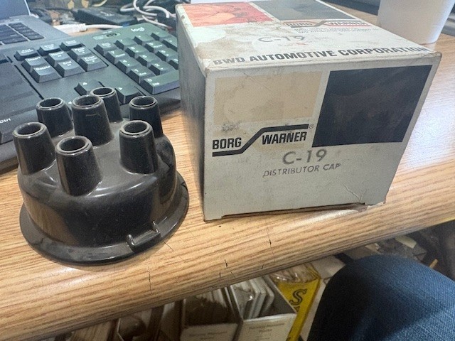 NOS Borg Warner C-19 Black Distributor Cap New Old Stock