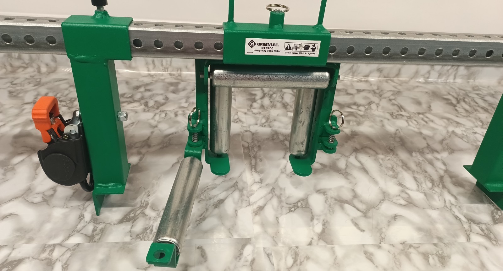 Greenlee CTR200 Heavy Duty Cable Roller