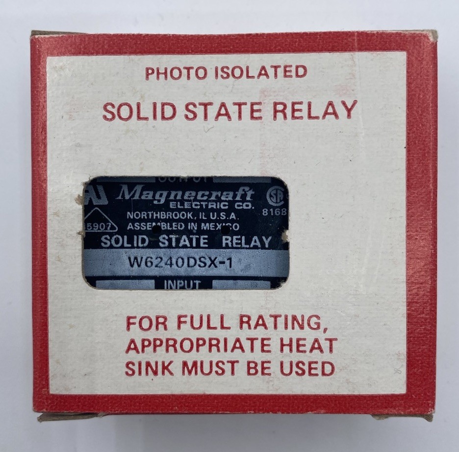 Magnecraft W6240DSX-1 Photo Isolated Solid State Relay 3-32VDC IN -- 240 VAC 40A