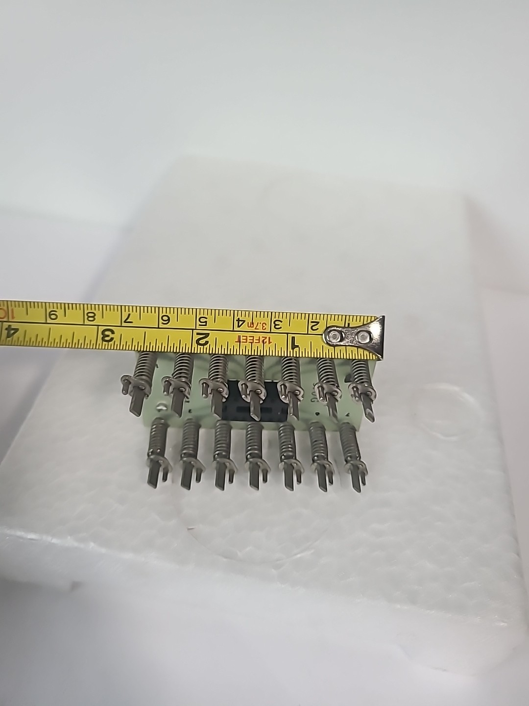 Vintage Vector Electronic 570-G Solderless DIP-14 Socket Adapter