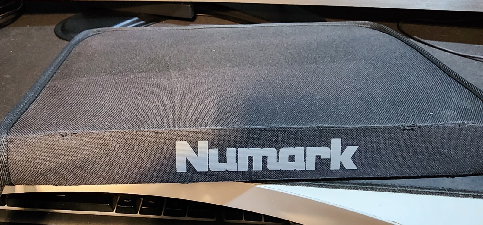 Lightweight  Numark Case With Zipper 15" X 9" Collectible