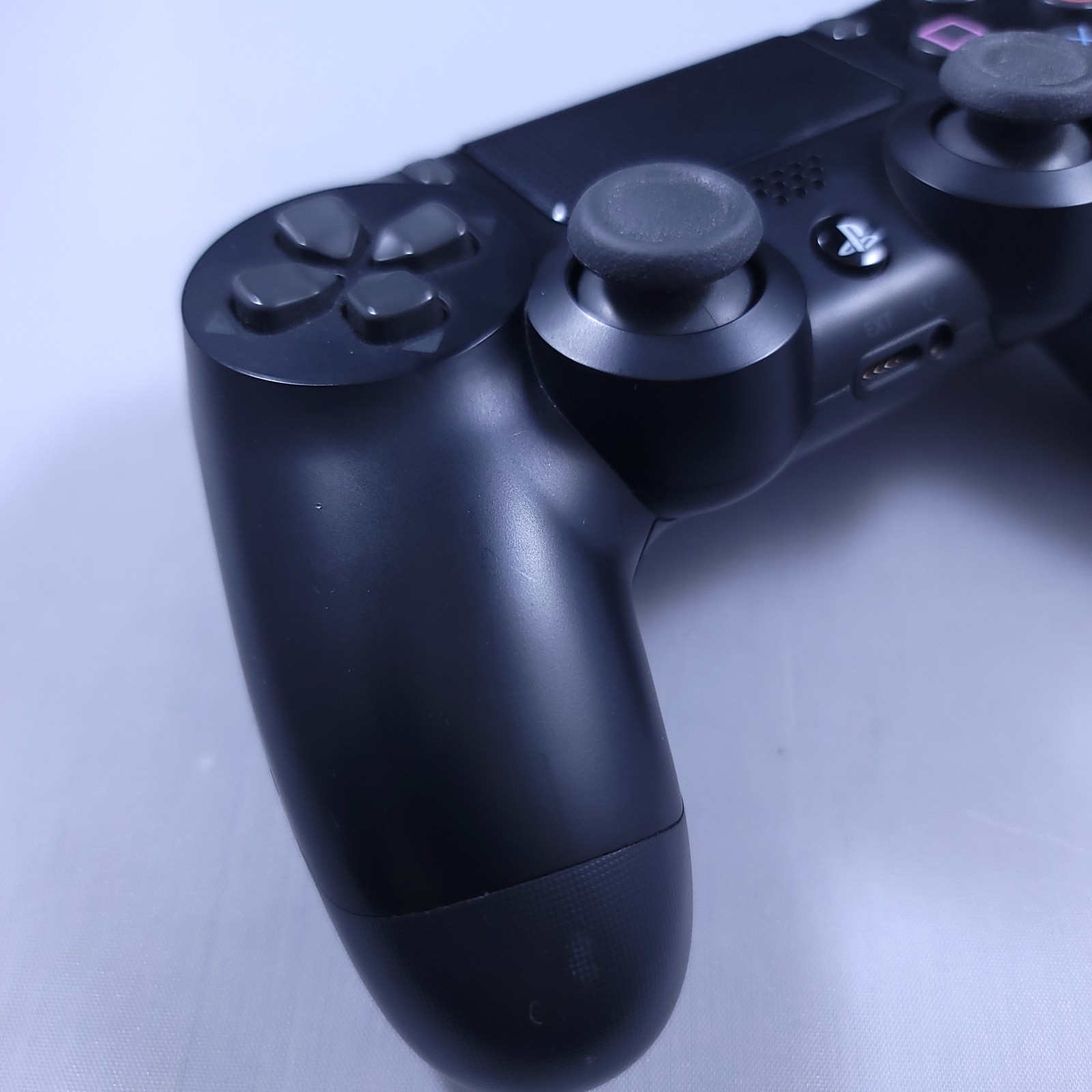 Playstation 4 Slim 1TB Console with box & controller - pre-owned
