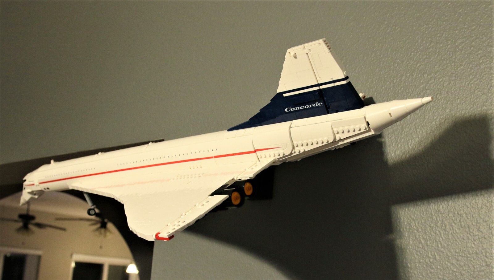 Ultimate Display Solutions wall mount display for Lego 10318 Concorde in flight