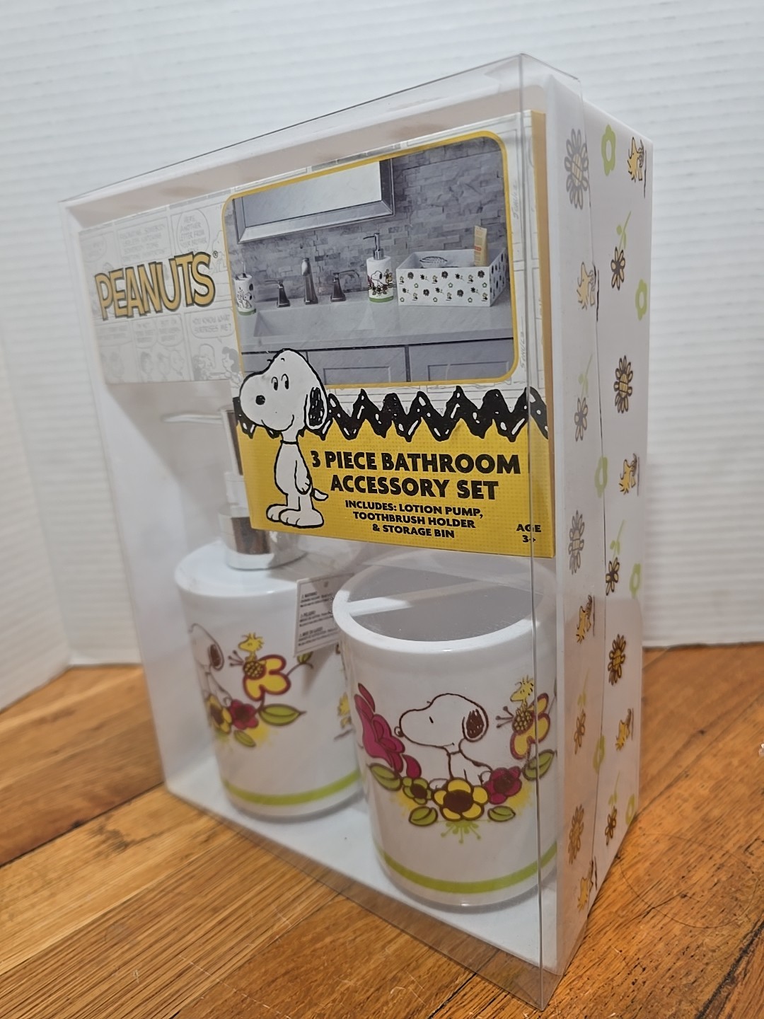 Snoopy 3-Piece Bathroom Accessory Set, Toothbrush Holder, Soap Pump, Storage Bin