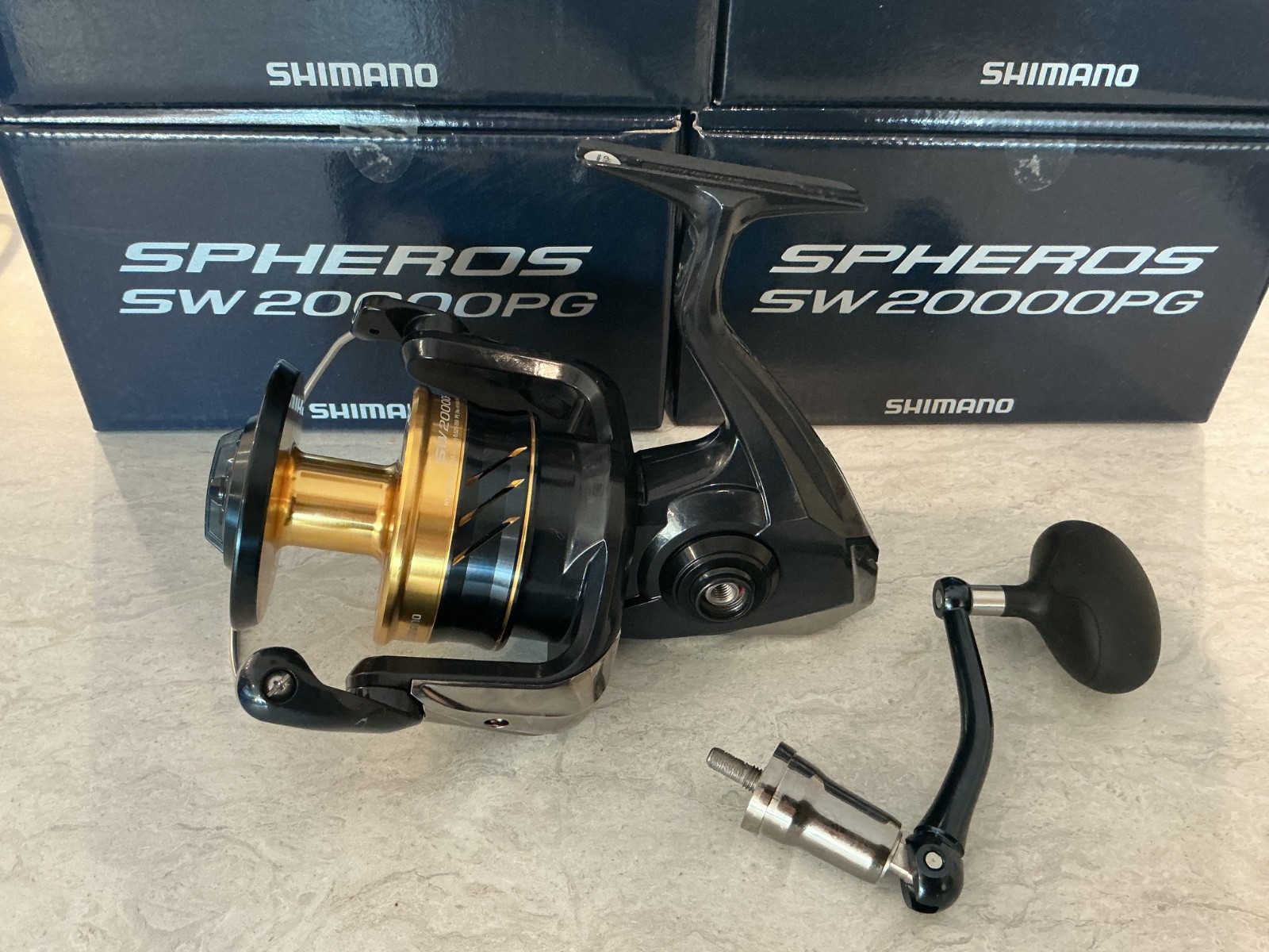 Brand NEW Shimano SPHEROS SW A Saltwater Spinning Reel (SPSW20000PGA) Fishing
