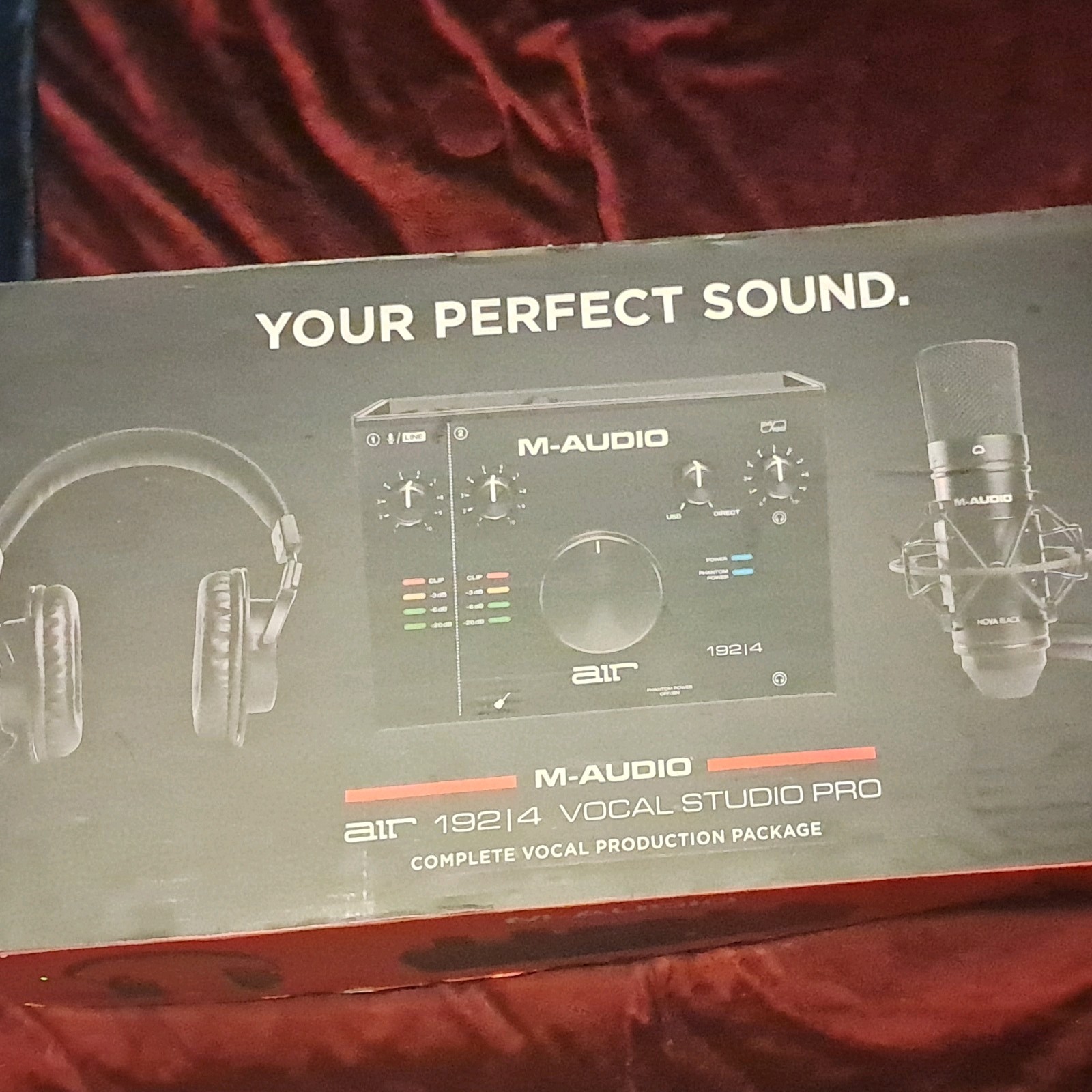 M-Audio AIR 192|4 Vocal Studio Pro DJ Package Audio Interface Mic Headphones