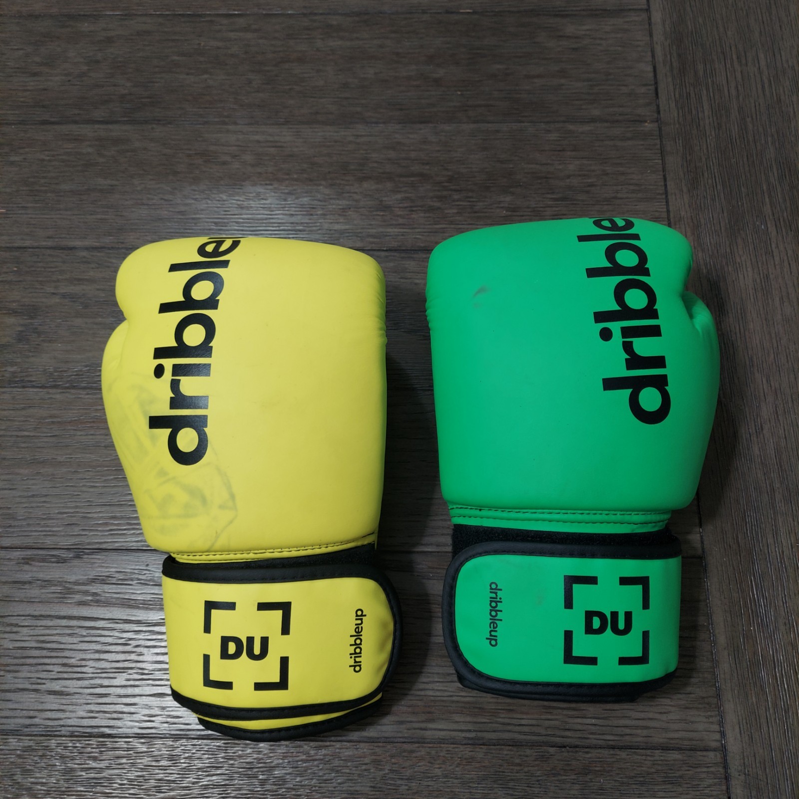 Dribble Up DribbleUp SMART Boxing Gloves Interactive Workout - untested
