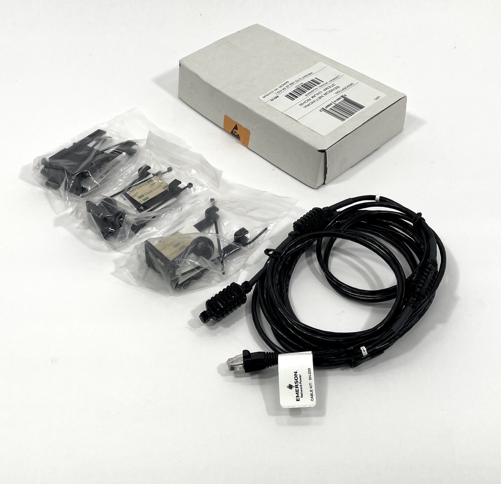 NEW OPEN-BOX Liebert SN-Z03 Temperature/Humidity Sensor Network 3Tem 1Hum ROHS