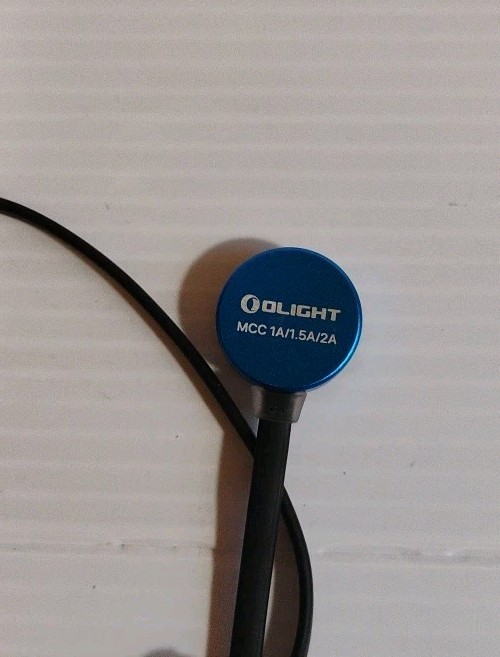 Olight MCC 1A/1.5A/2A Magnetic Flashlight Charger Cable Blue Black Portable