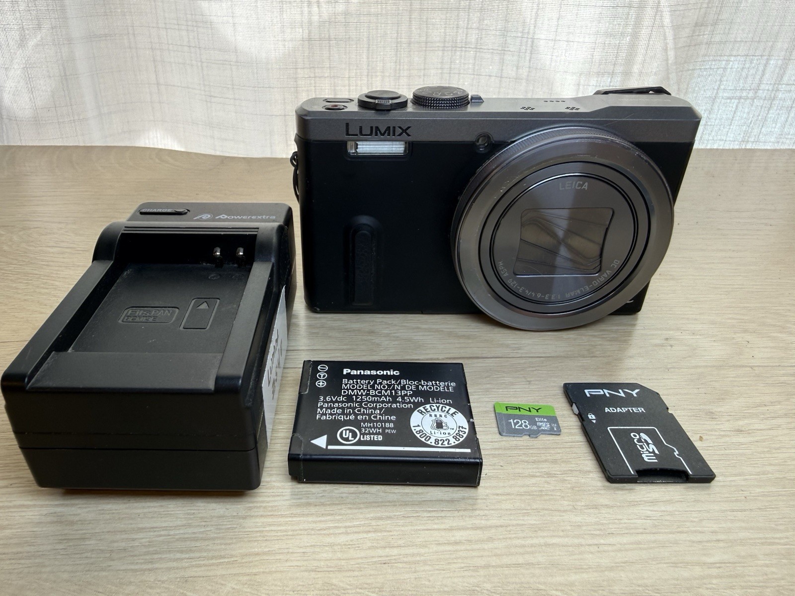 Panasonic LUMIX DMC-ZS40 18MP Digital Camera Digicam Zoom w/ Charger and SD Card