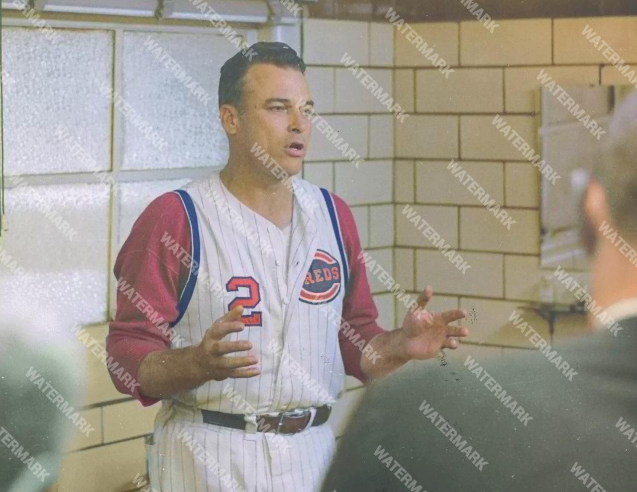 GV998 Dick Sisler Cincinnati Reds 8x10 11x14 16x20 Colorized Photo