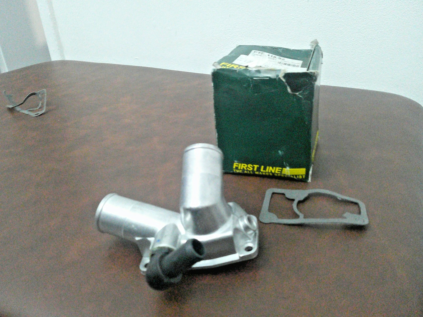 VAUX VECTRA THERMOSTAT NEW