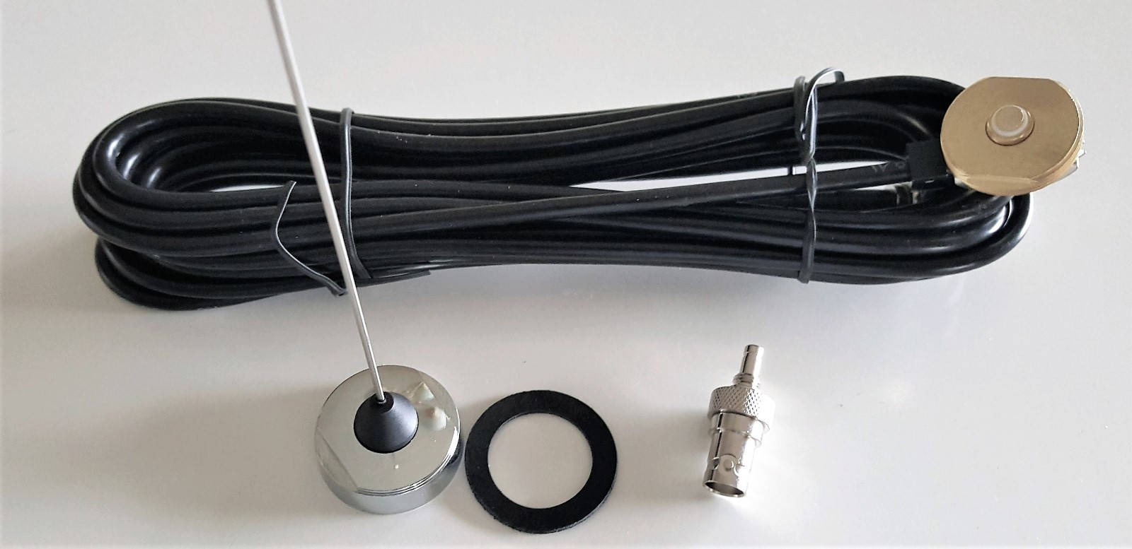 CP200 RADIO ROOF MOUNT ANTENNA 1/4 WAVE  450-470 UHF W/RADIO BNC