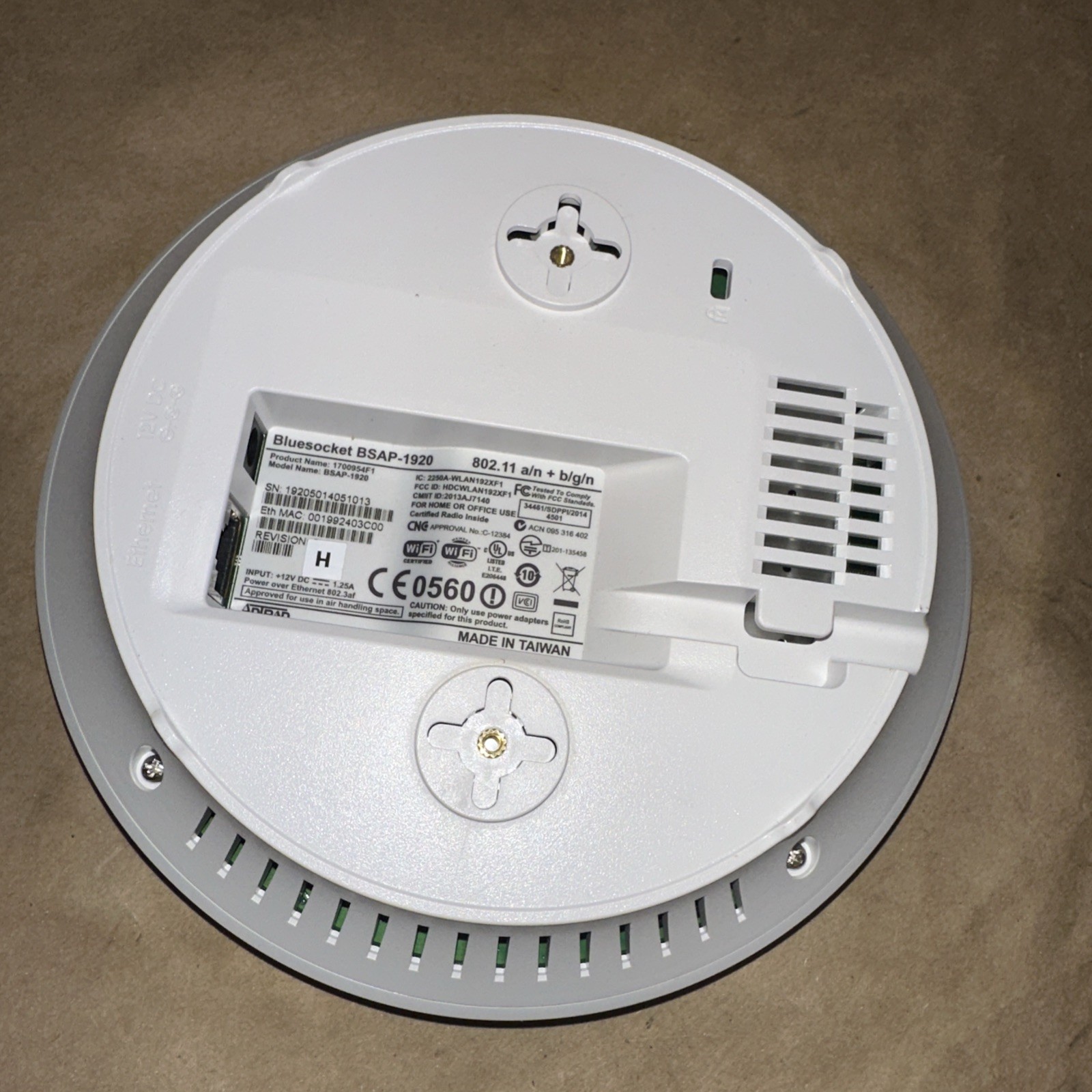 Adtran Access Points Lot of 2 – Powers On – Flashing Green Light