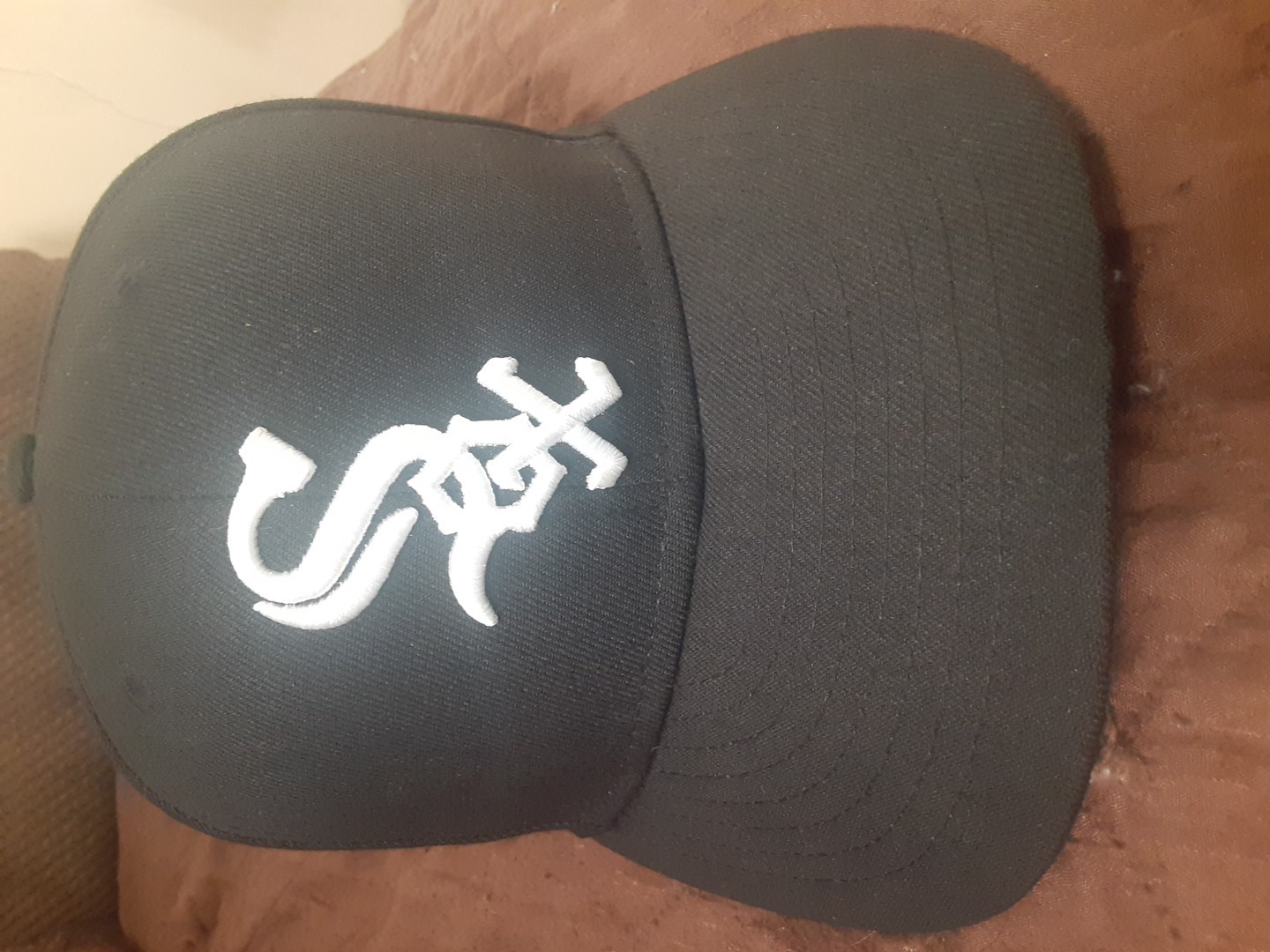 New Era Chicago White Sox Hat 7 1/8  Offical On The Field Cap Black
