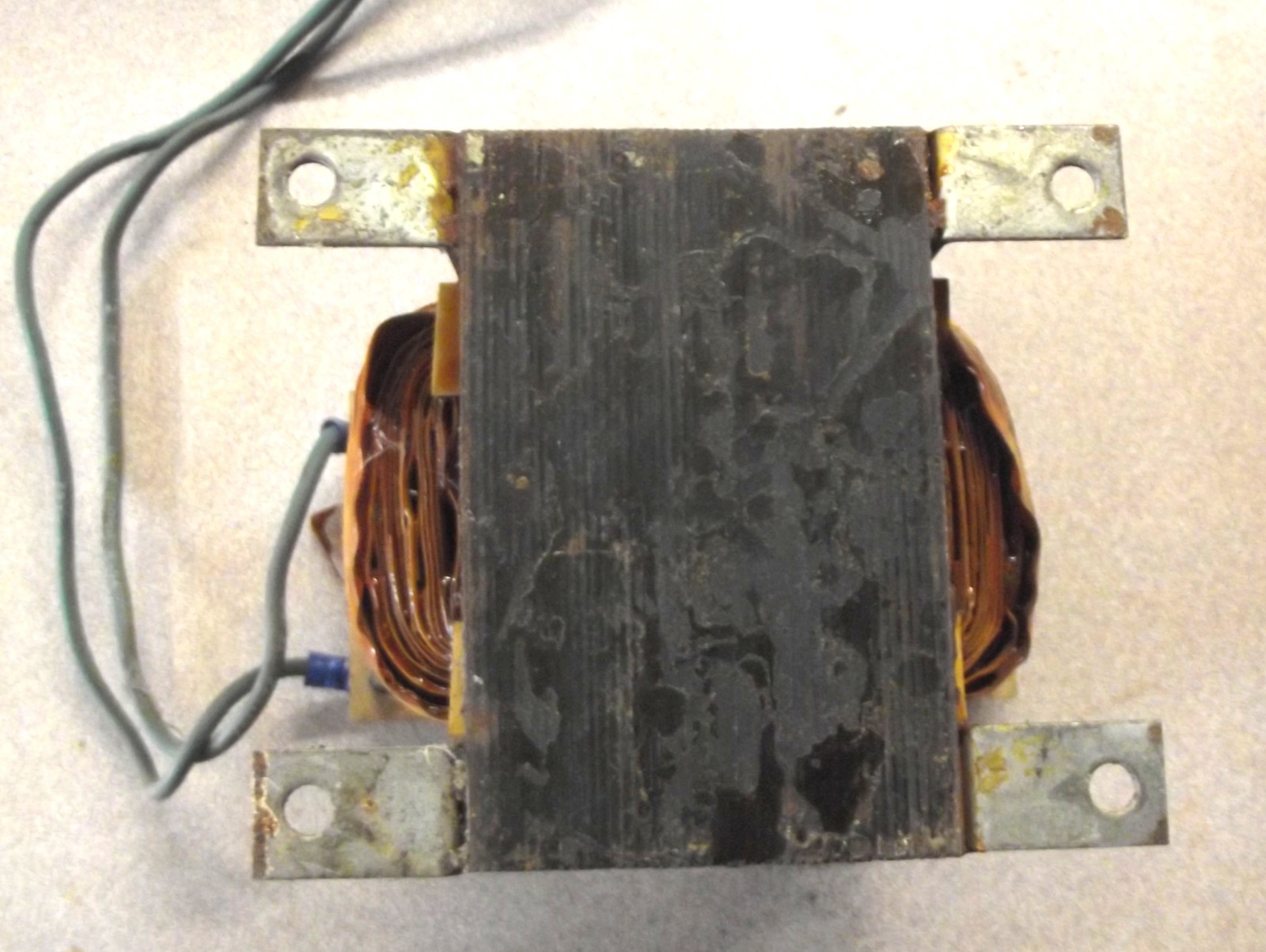 Large Transformer 120 Volt to 6 / 12 Volt READ Descriptiom