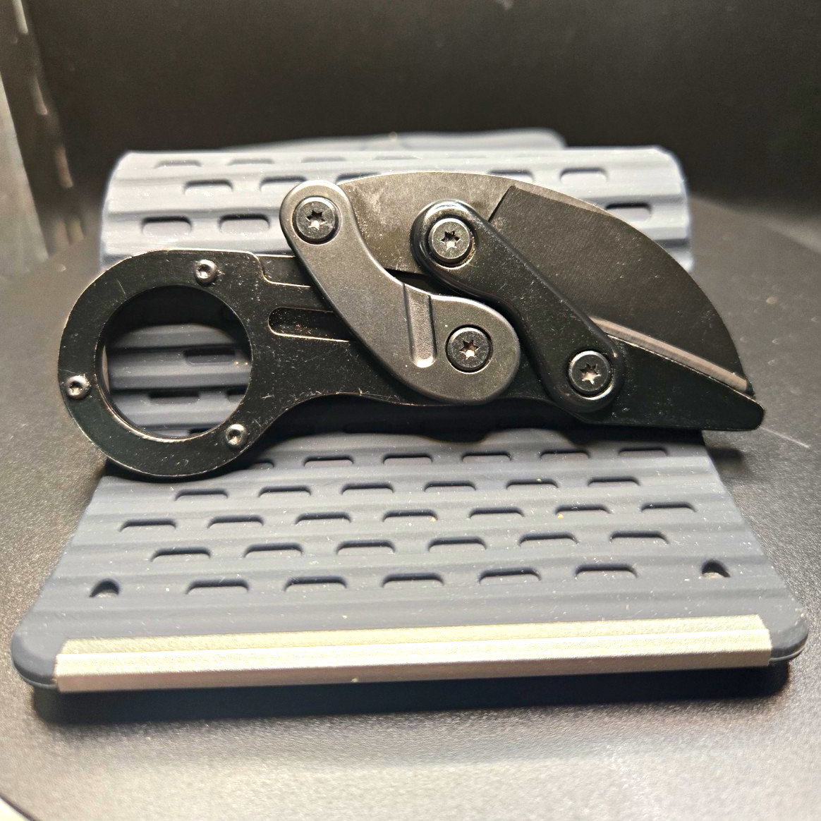 Black Folding Karambit Pocket Knife, 2in Stainless Straight Blade, Ring
