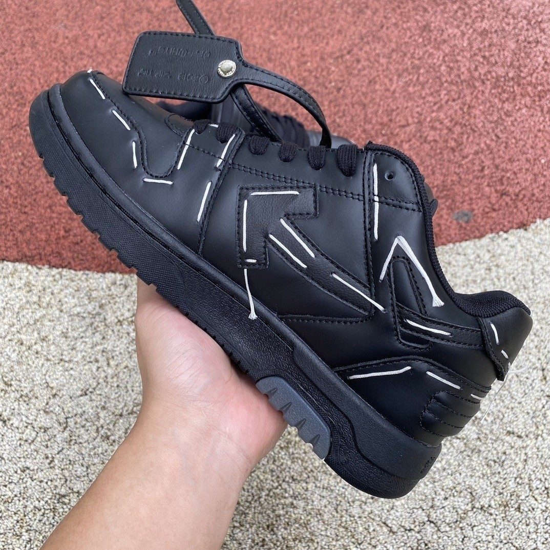 OFF-WHITE Out of Ofhce Black
