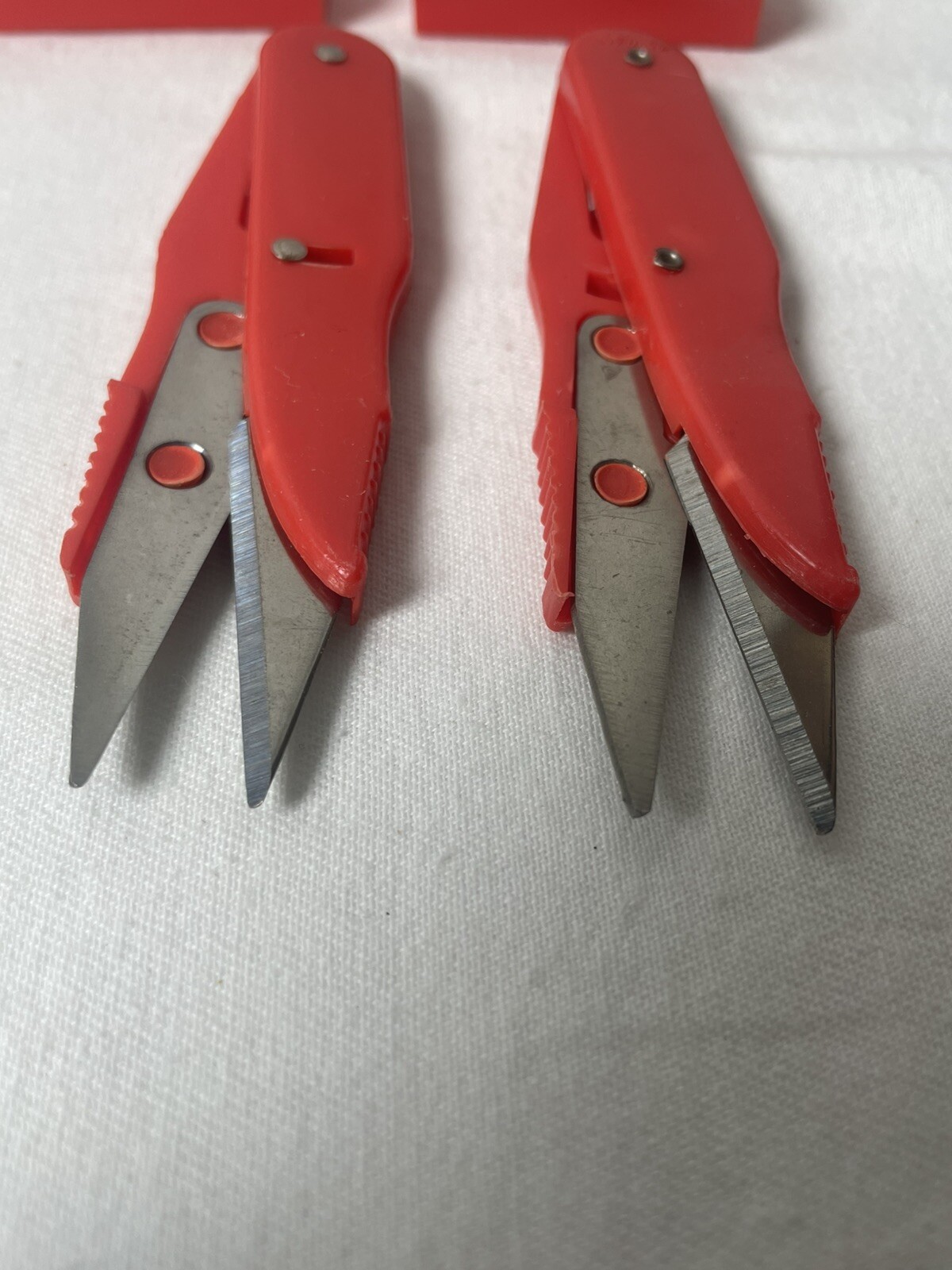 Wiss Quick Clip Speed Cutter Scissors And 4 Red Unbranded Quick Clips Lot Of 5