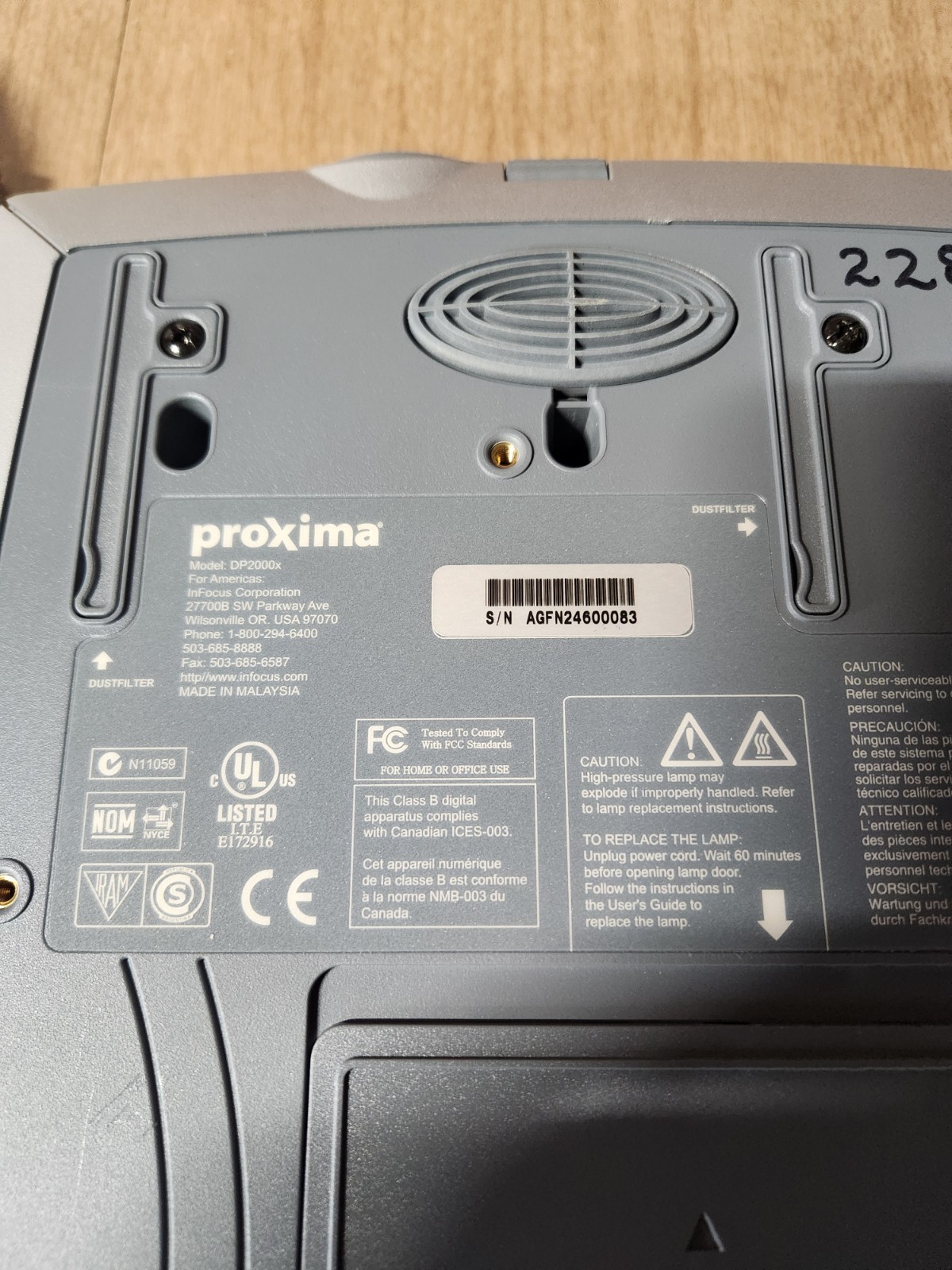 Proxima DP2000x XGA Portable Projector W/Remote ,Cables & Manual Tested Working