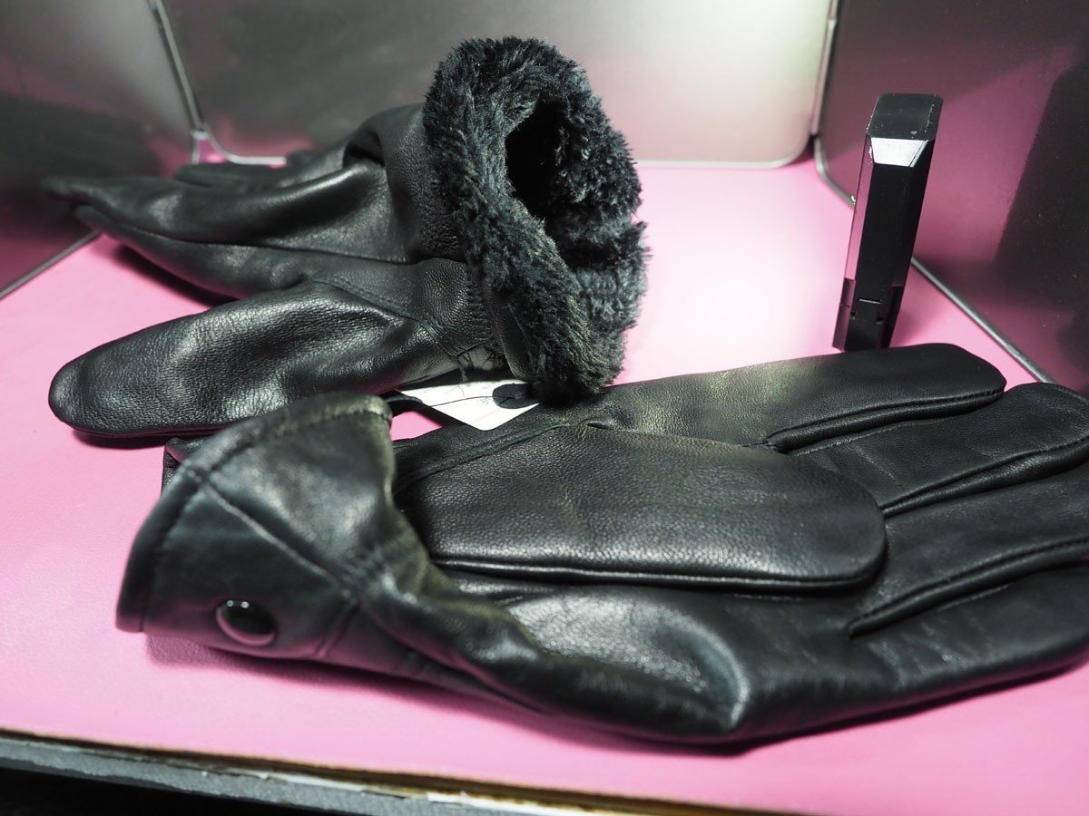 Men leather gloves Black Fine soft sheepskin Soft and warm lining(L)