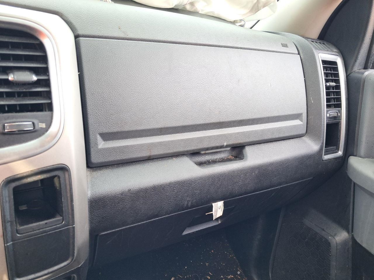 TDODR1500 2019 Glove Box 4735909