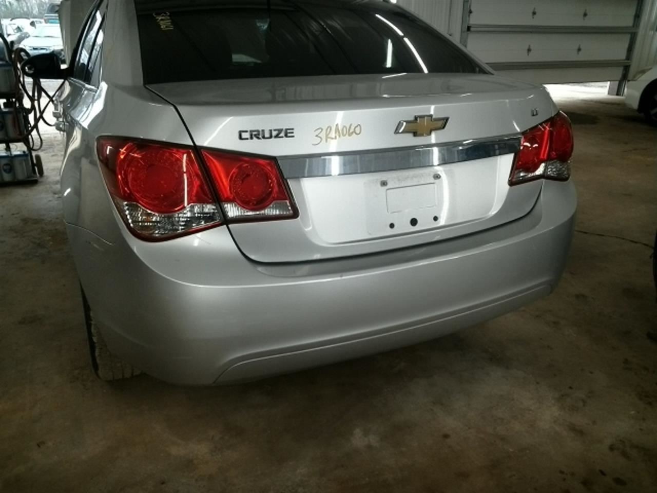 CRUZE 2013 Antenna 104797551
