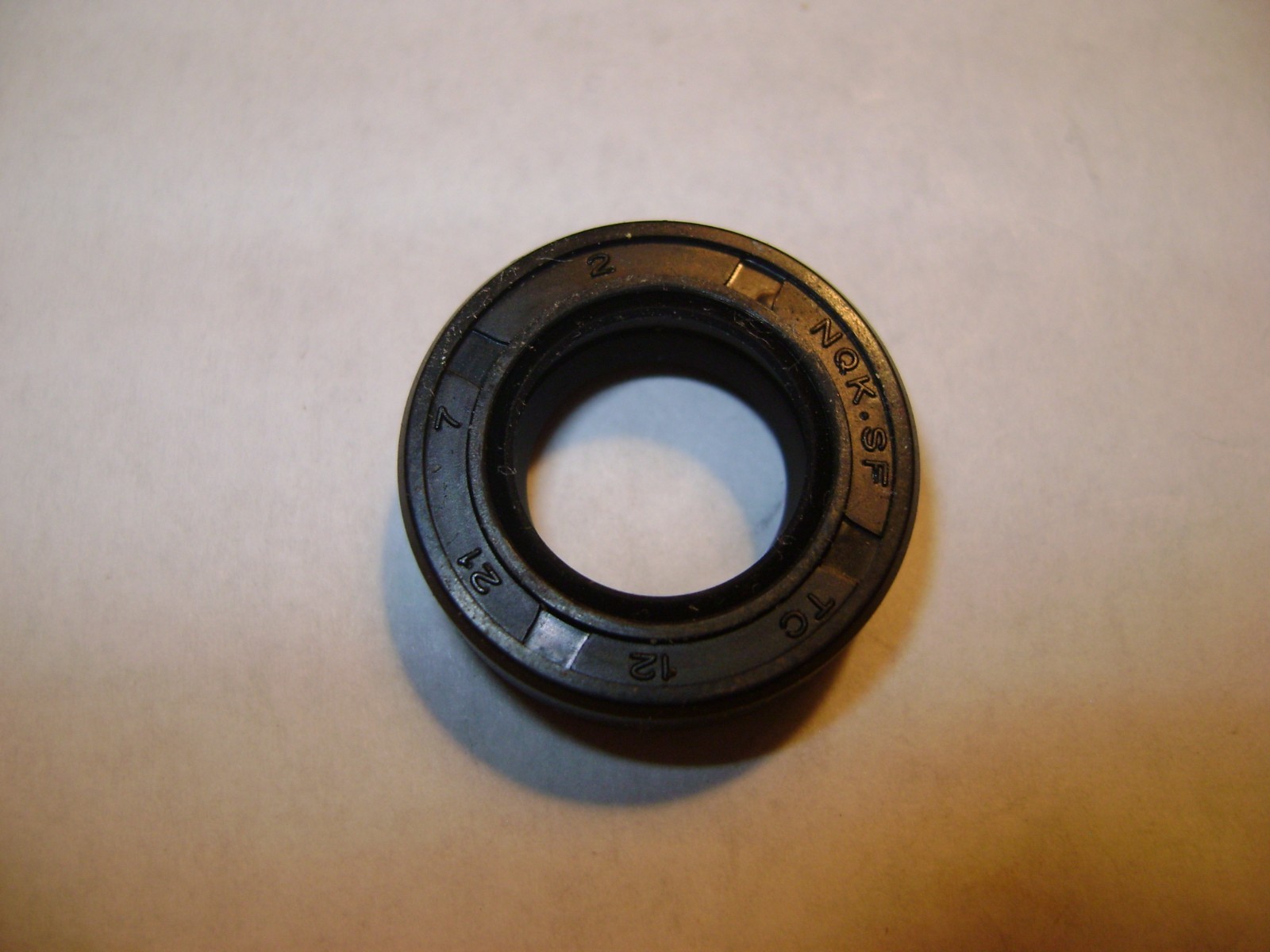 NEW TC 12X21X7 DOUBLE LIPS METRIC OIL / DUST SEAL 12mm X 21mm X 7mm WITH SPRING