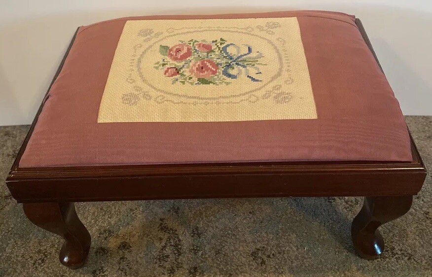 Antique Vtg Floral Needlepoint Tapestry Cross Stitch Love Birds Foot Stool 9.5’’