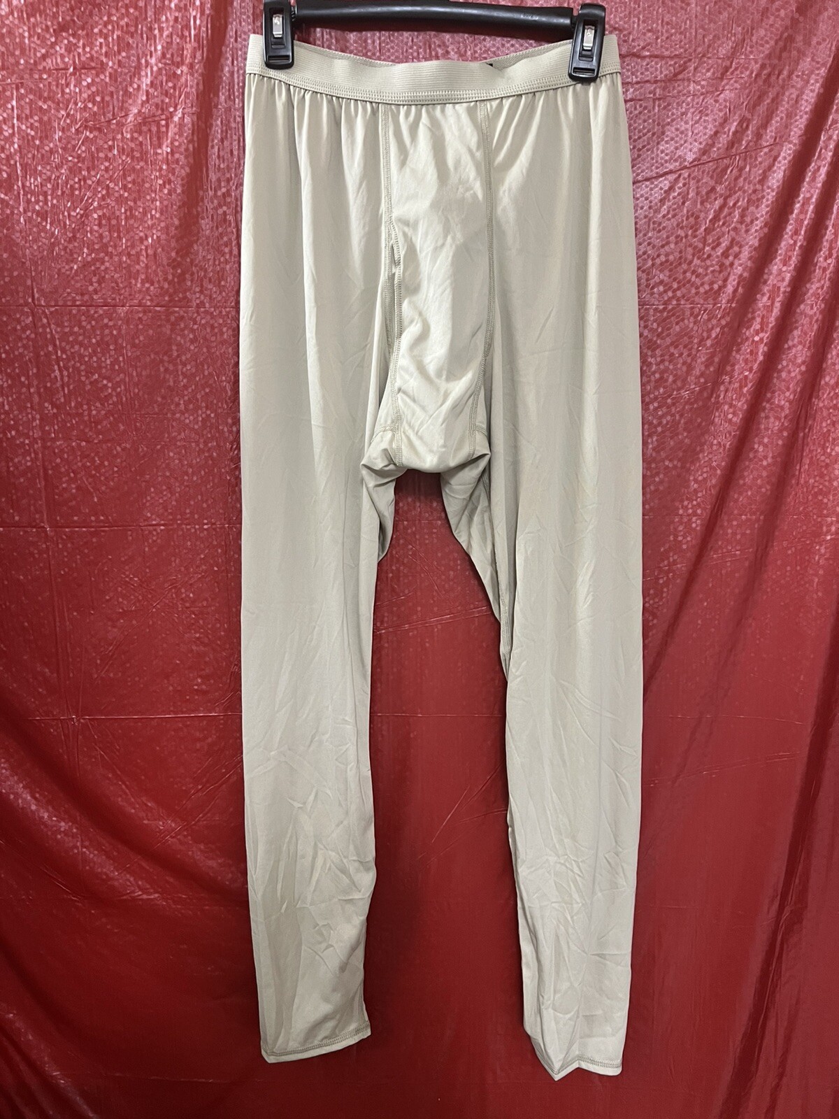 Gen III Cold Weather Bottom Army Silky  Light Weight Tan SR New with Tag