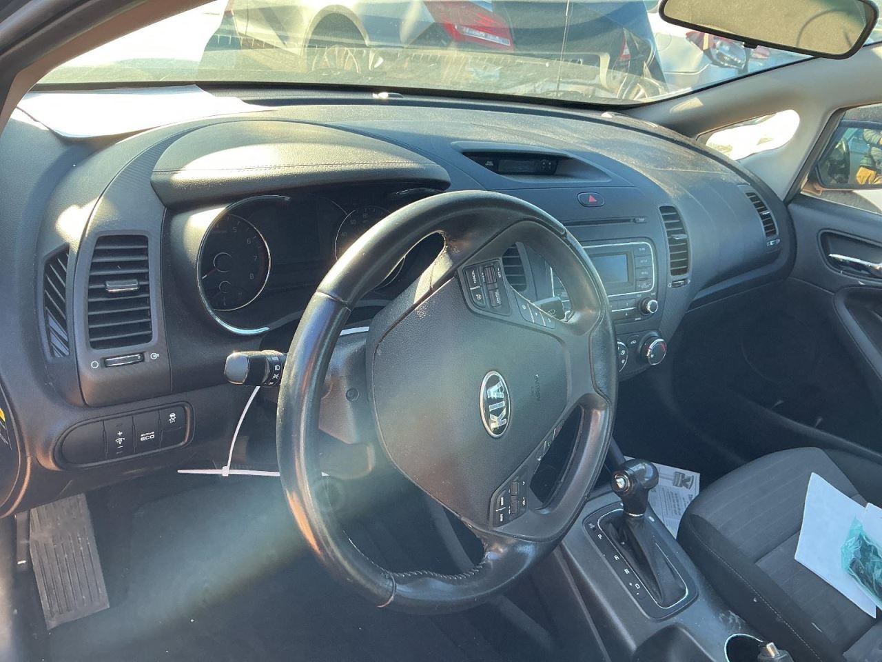 FORTE 2015 Glove Box 4925777