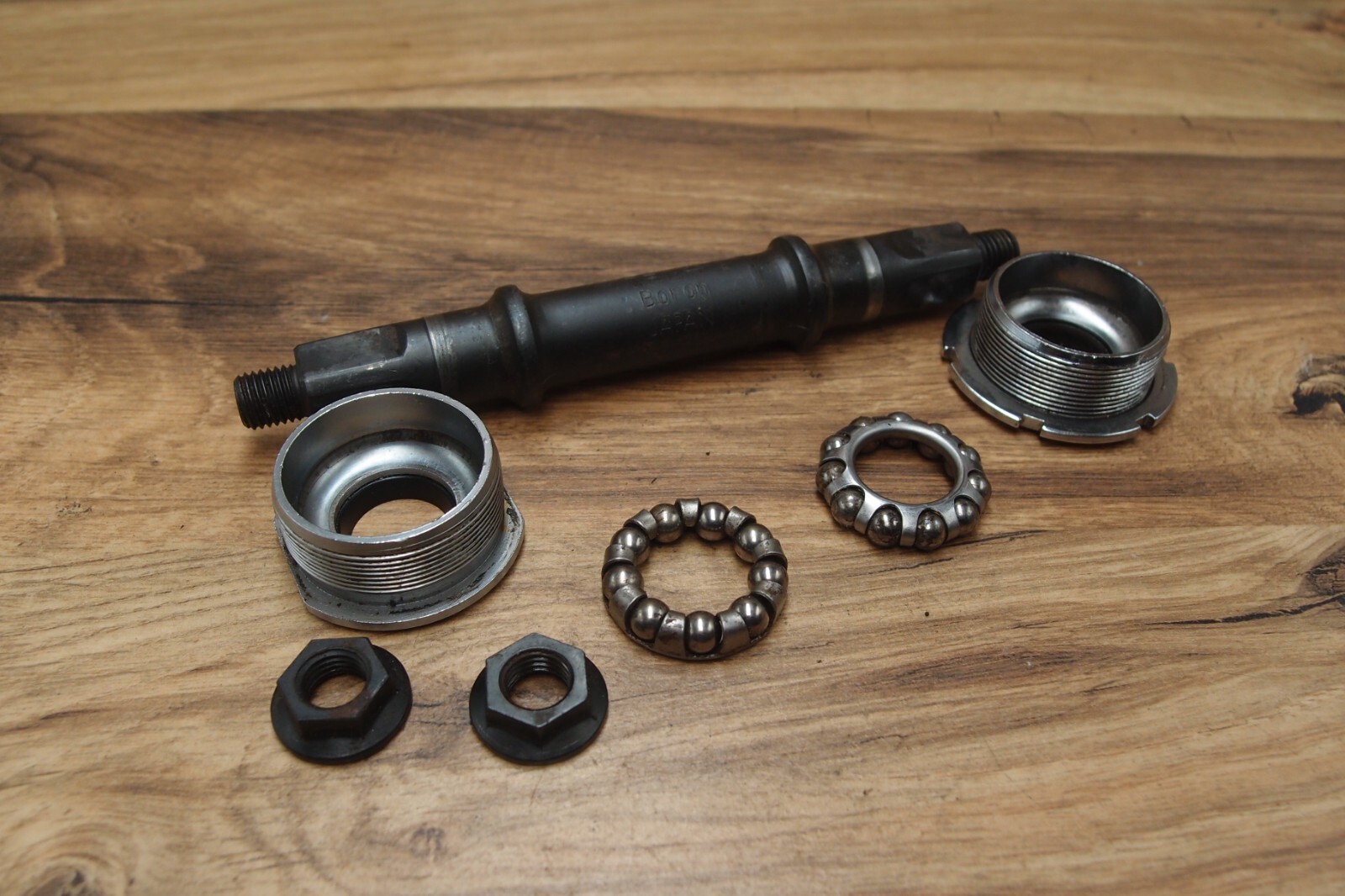 MTB bottom bracket Tioga 7EL Boron Japan 129 mm BSA /68 mm 1990 vintage