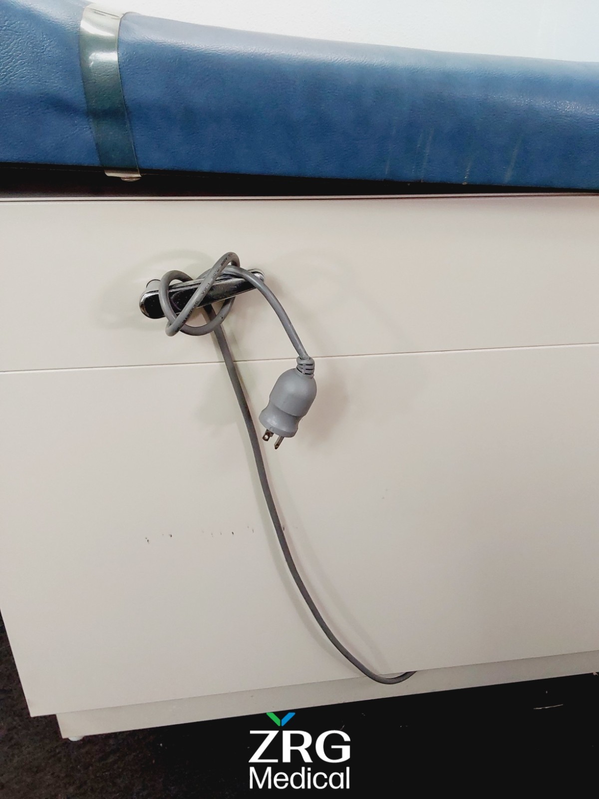 Enochs Medline Exam Table